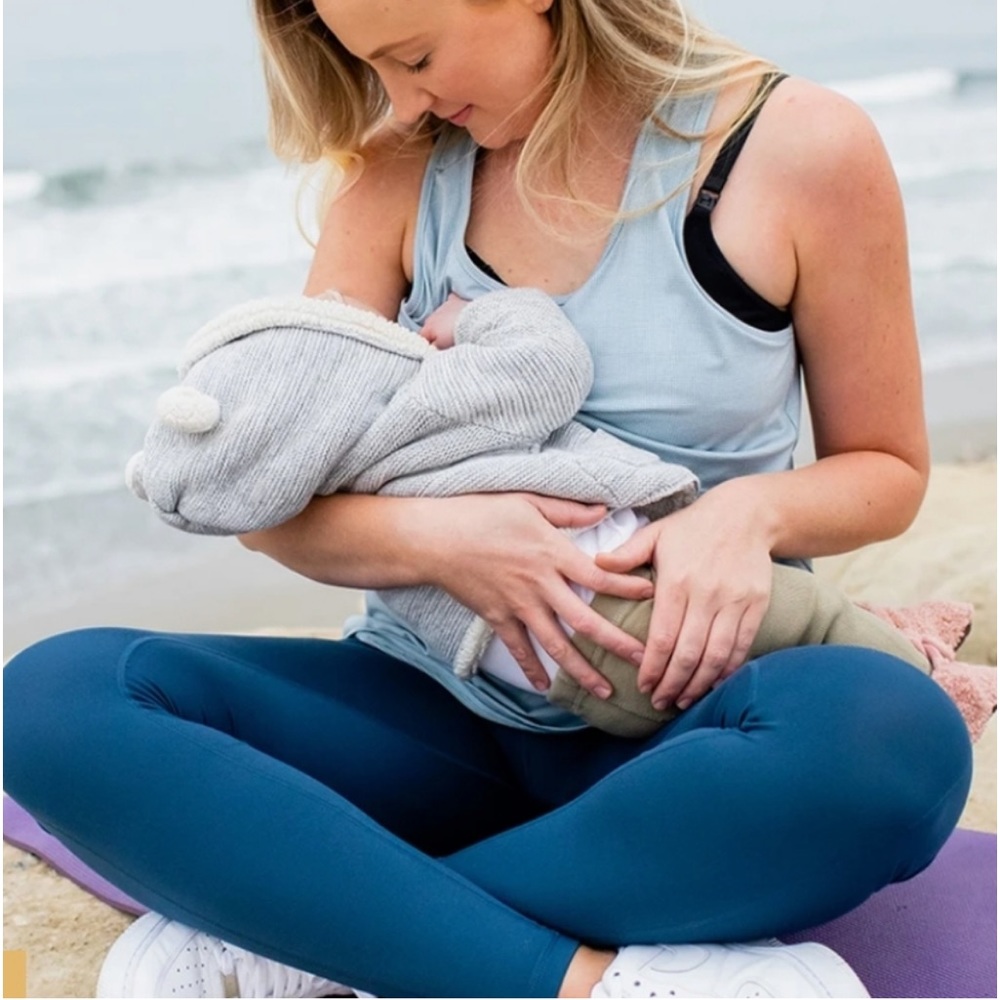 Kindered Bravely breathable keyhole nursing & maternity tank top